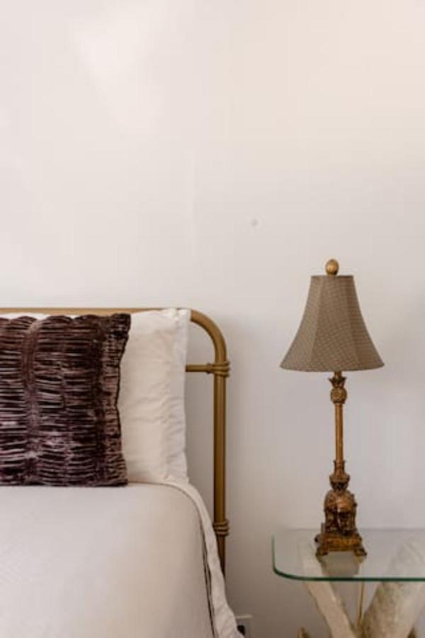 Oasis 3 Near Dfw Airport With Mediterranean Setting Irving Exterior photo